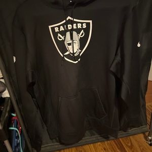 Raiders sweatshirt